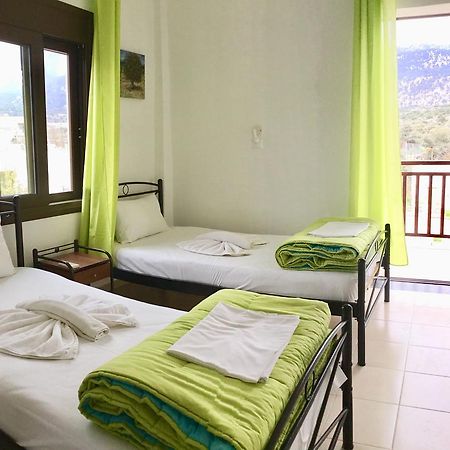 Platanos Rooms Sinoikismos Kambos ภายนอก รูปภาพ